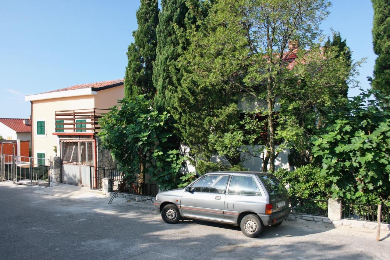 Apartments With A Parking Space Selce, Crikvenica - 5531 Buitenkant foto
