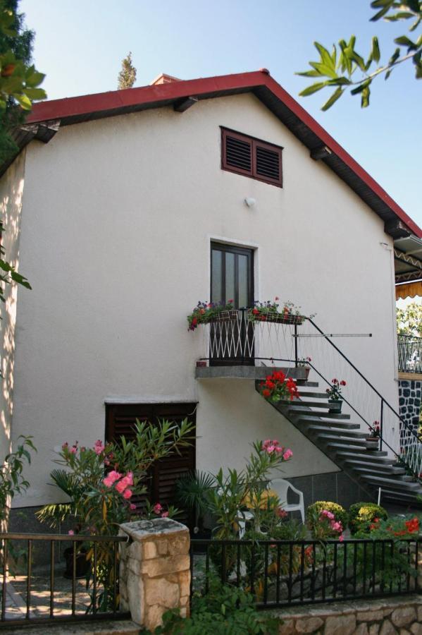 Apartments With A Parking Space Selce, Crikvenica - 5531 Buitenkant foto