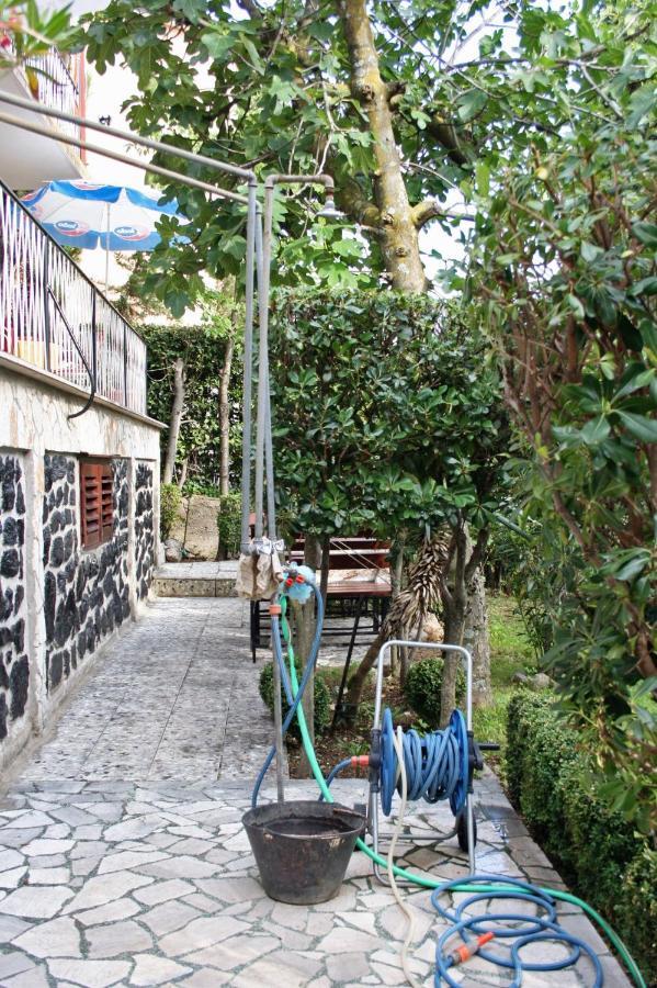 Apartments With A Parking Space Selce, Crikvenica - 5531 Buitenkant foto