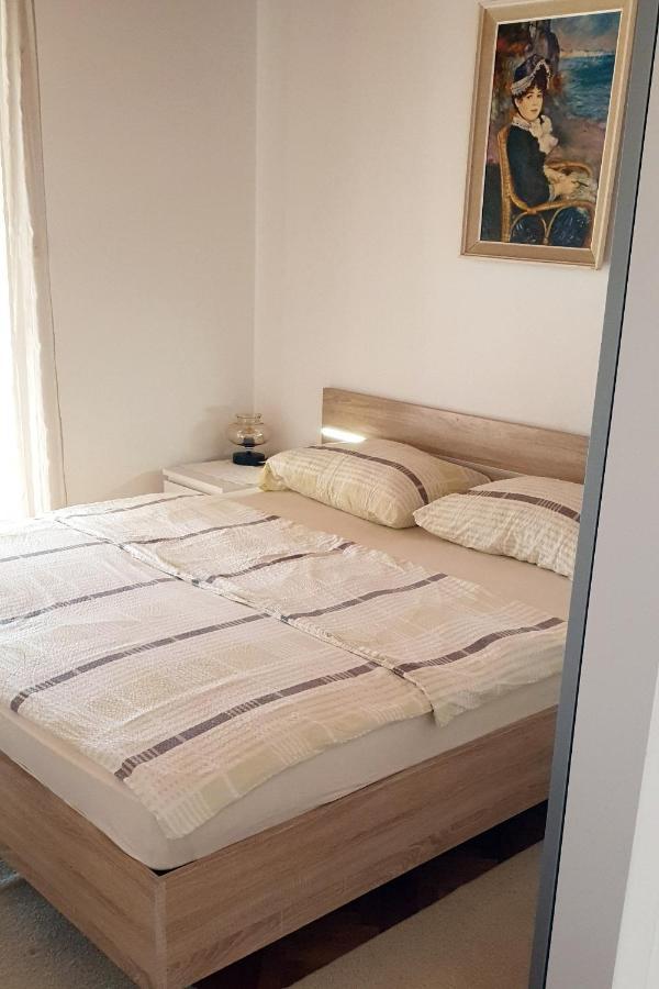 Apartments With A Parking Space Selce, Crikvenica - 5531 Buitenkant foto