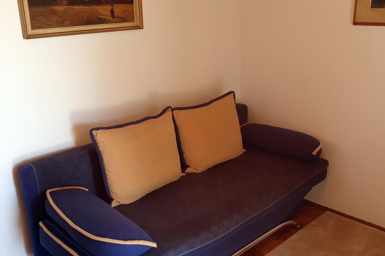 Apartments With A Parking Space Selce, Crikvenica - 5531 Buitenkant foto